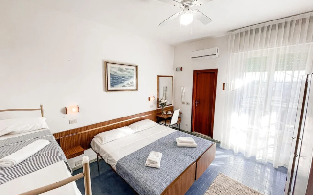 Hotel Sara - 5 Guests Room - n 2