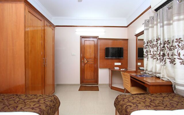 Отель Bluemoon Grand