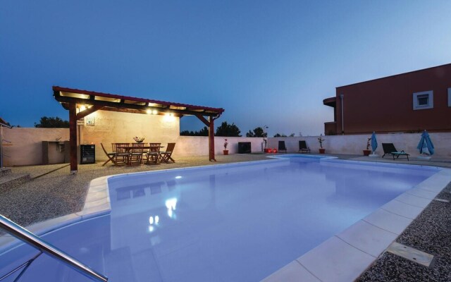 Stunning Home in Brodarica With Jacuzzi, Wifi and 4 Bedrooms