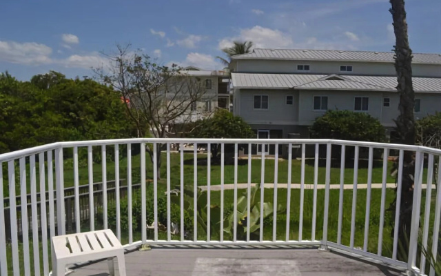 Seabreeze Condo B