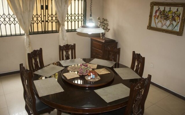 Elmeiz Place Guest House