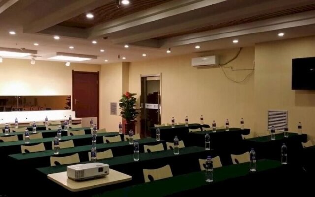 Lantuo Business Hotel
