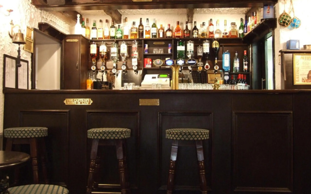 The Upper Largo Hotel & Restaurant