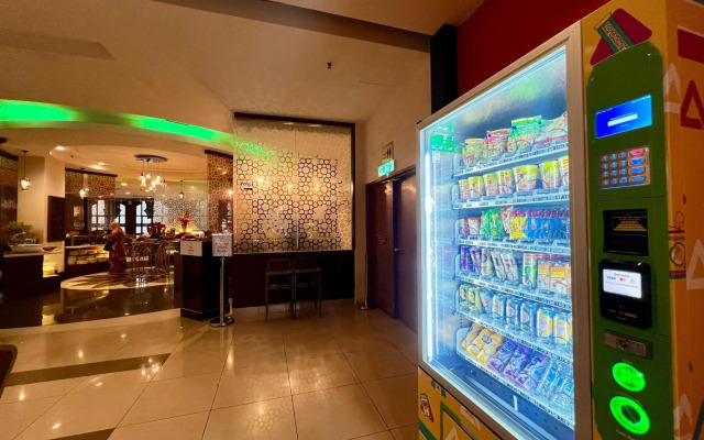 Grand Puteri Hotel