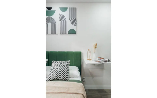 Sweet Dreams Apartment on 27 Chistopolskaya Street
