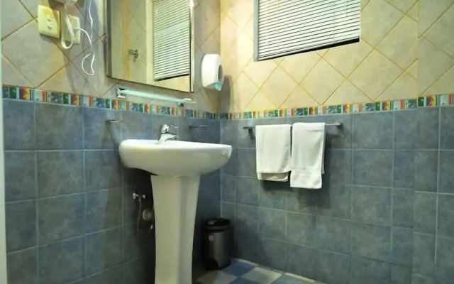 Peninsula Suites