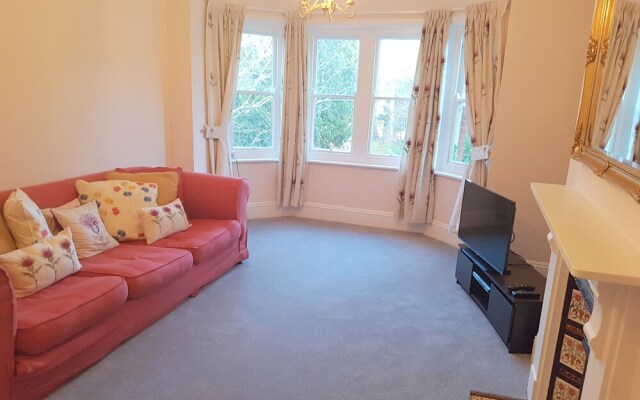 Woodstock Road Apartments (Peymans)