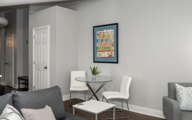 Heart of Mainstrasse Apt 3