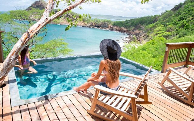 Aqua Oceanfront Resort & Residences