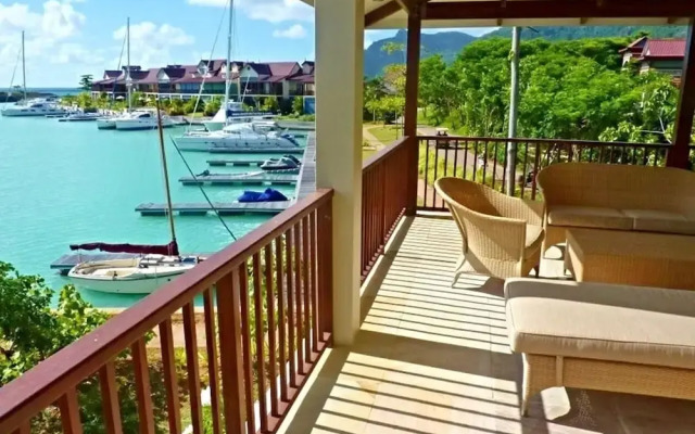 Eden Island, Beach front, Luxury, 3 Bed Ensuite, WiFi