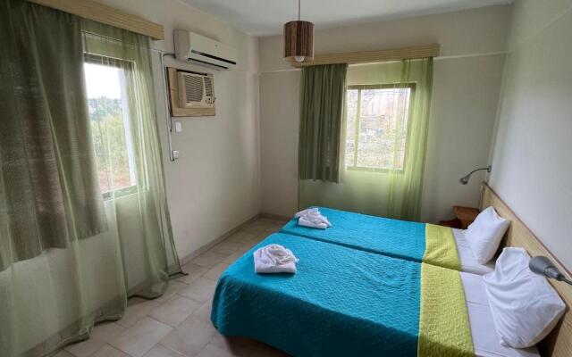 Maouris Hotel Apartments