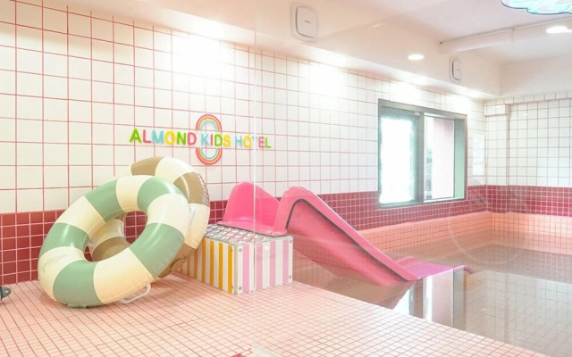 Almondkidshotel yangsantongdosa