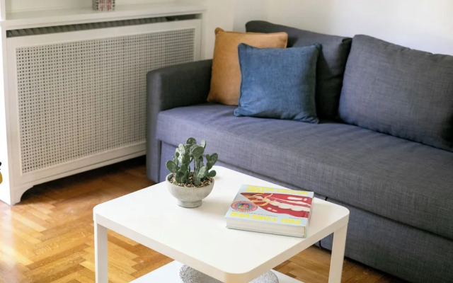 Artsi - 3BR Apt w Balcony in Athens