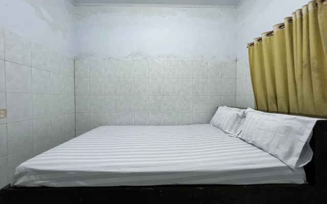 Hotel O Pondok Surya Near Fakultas Teknik Unhas Gowa – Guest Rooms – Makassar