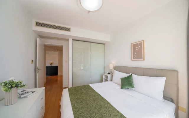 Tyms Family 1BR 1BA Apt Xujiahui