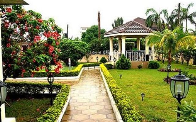 Acacia Lodge, North Legon