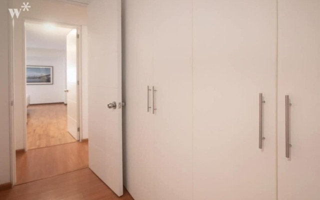 w Sleek 2BR in Miraflores