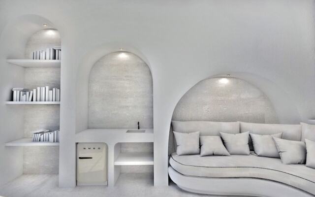 White Cave Suites