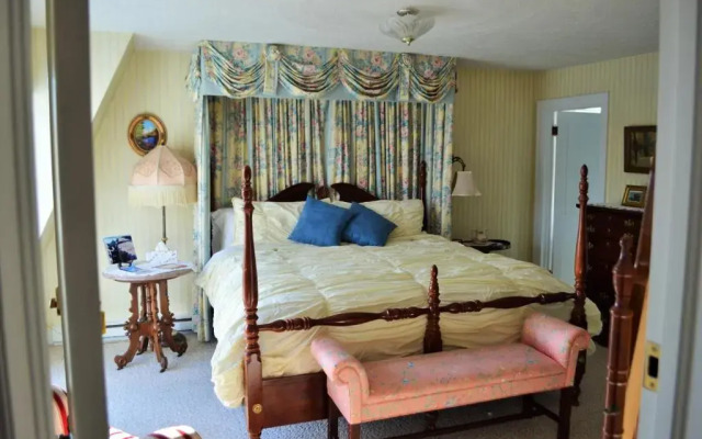 Heathwood Inn