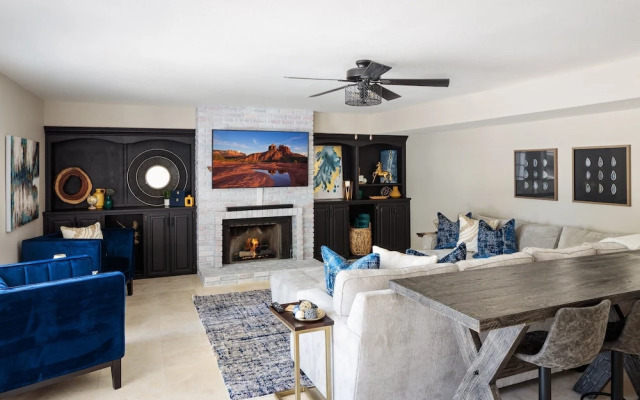 Luxe-paradise Palace-pool-spa-guest House & More!