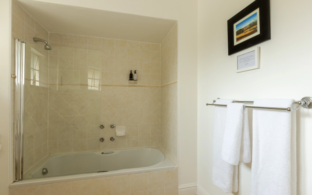 Moorcroft Manor Boutique Country Hotel