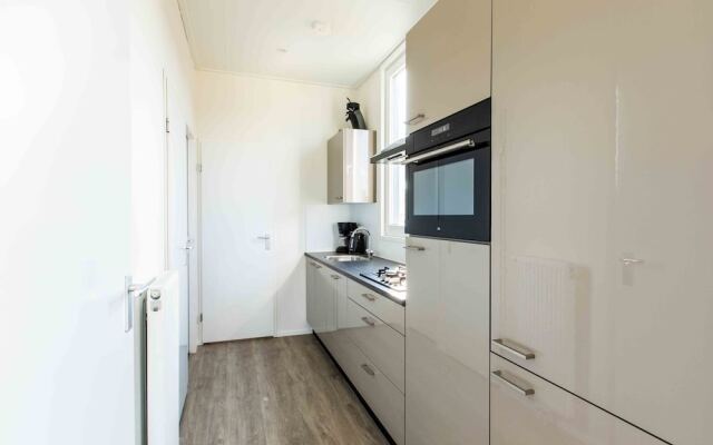 Modern Chalet With Dishwasher, Near Valkenburg