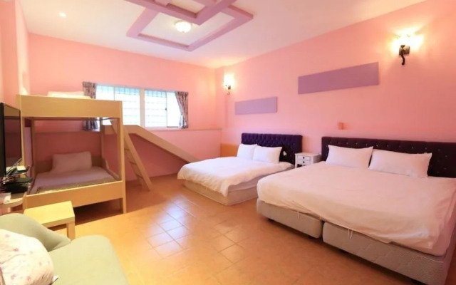 Orange Cat Hostel