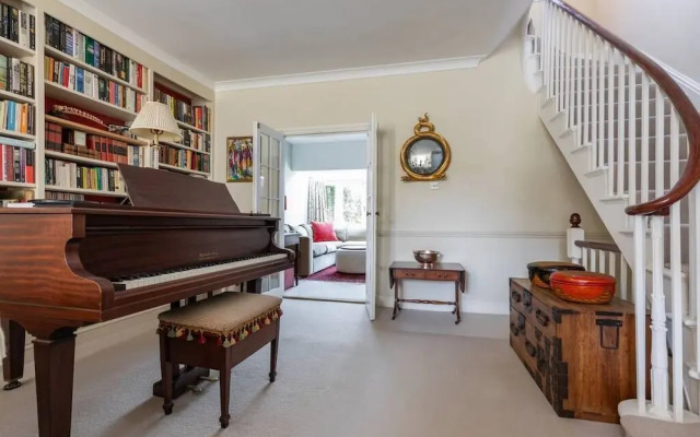 Bark Place III by Onefinestay