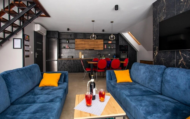 Mountain Stay With Hot Tub