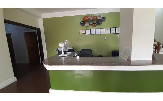 Adelaida Pensionne Hotel