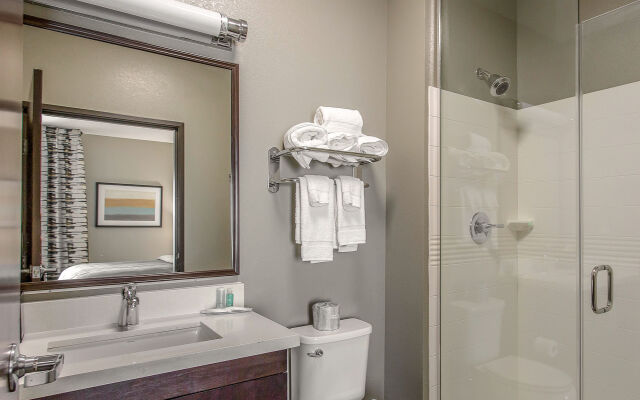MainStay Suites Midland
