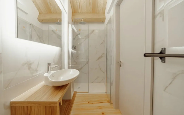 Heart OF Porto Apartment E Duplex by Vacationy