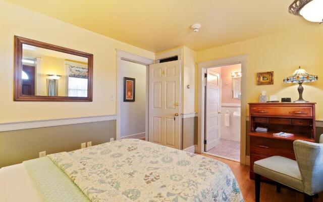 After Eight Bed and Breakfast