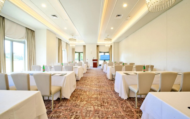 Delamar West Hartford