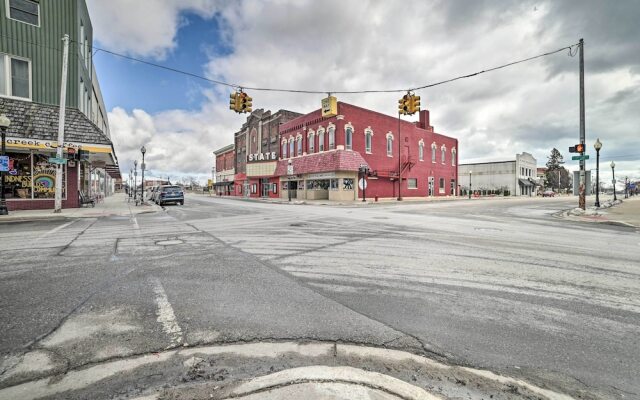 Downtown Loft Apartment, Steps to Riverfront!