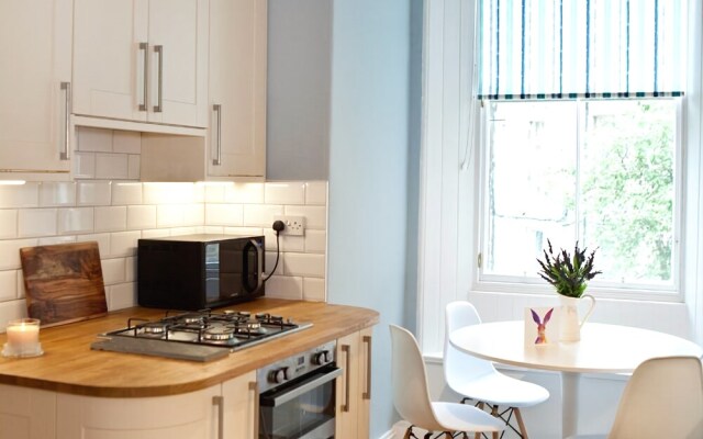 Edinburgh Serviced Apartment