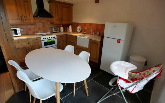 Lower Thurlibeer Holiday Home