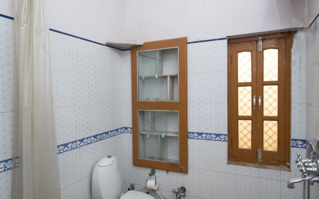 OYO Home 12830 Charming 3BHK