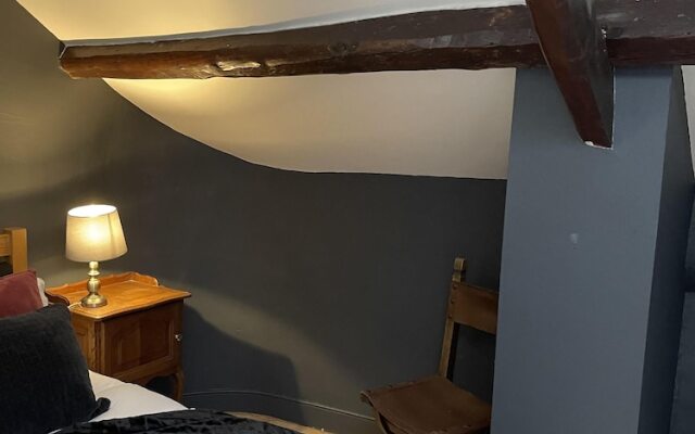 Stunning 2-bedroomed Cottage