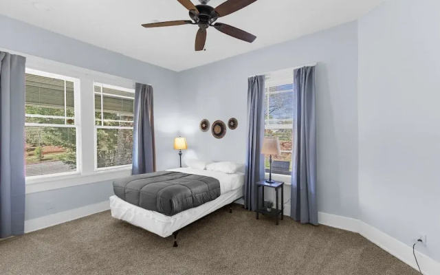 Near The Airport East Lake Craftsman