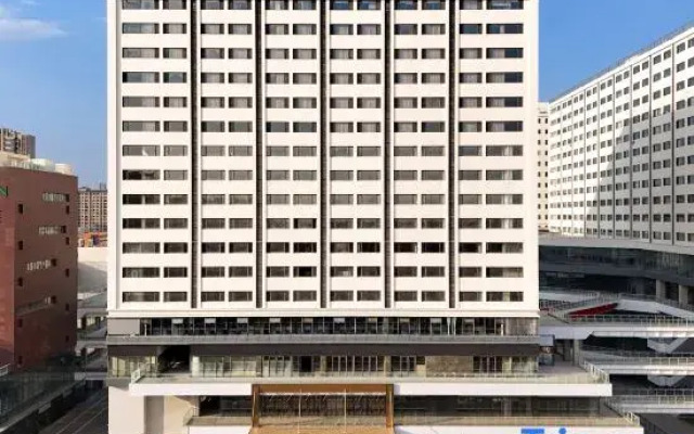 Mercure Datong Railway Station