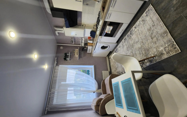 Аполион на улице Набережная 19а