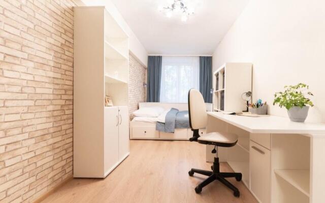 Apartments on Rechniko street 26 building 2