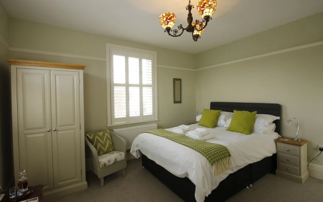 Lewesdon B&B