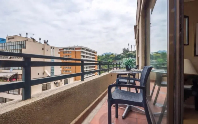 Carmencita St I Classic 1 Bedroom Apartment in El Golf