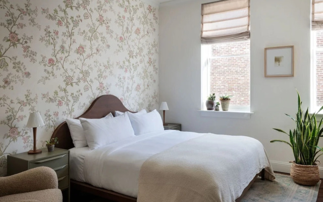 The Pinch Hotel