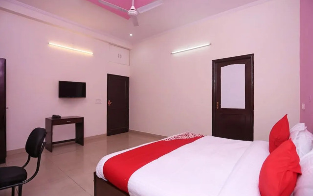 Homeystay Comfort By OYO Rooms