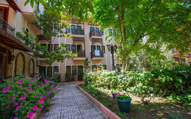 Pink Palace Hotel