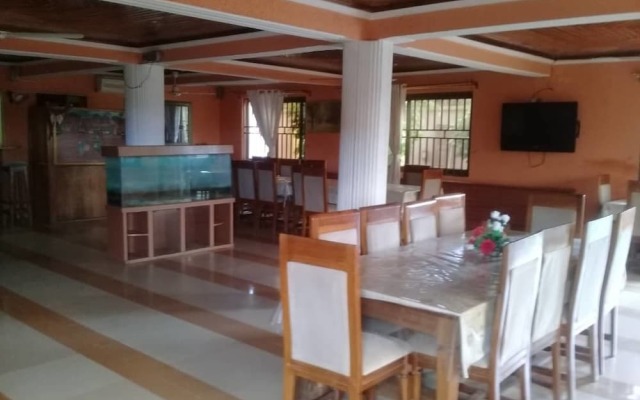 Nhyira Hotel