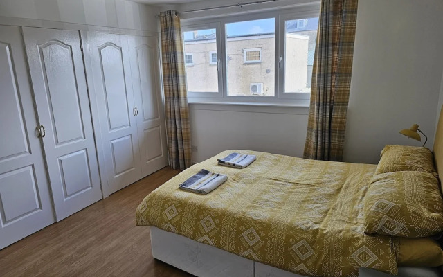 Snug - Colquhoun Square Apartment